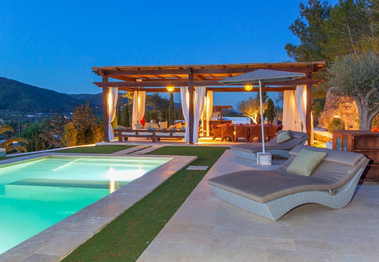 Villa in Sant Llorenç de Balafia - Besbiza, Villa 5StarsHome Ibiza