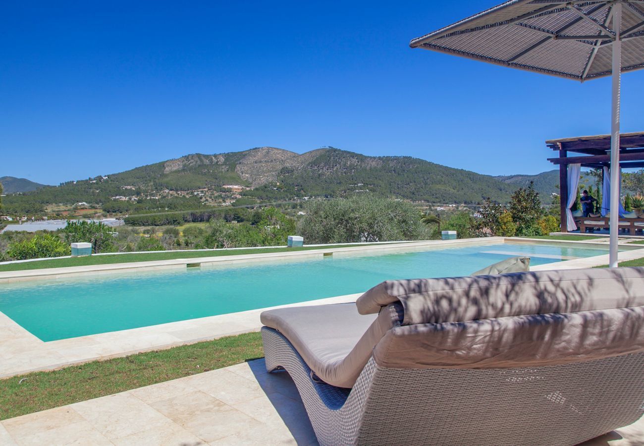 Villa in Sant Llorenç de Balafia - Besbiza, Villa 5StarsHome Ibiza