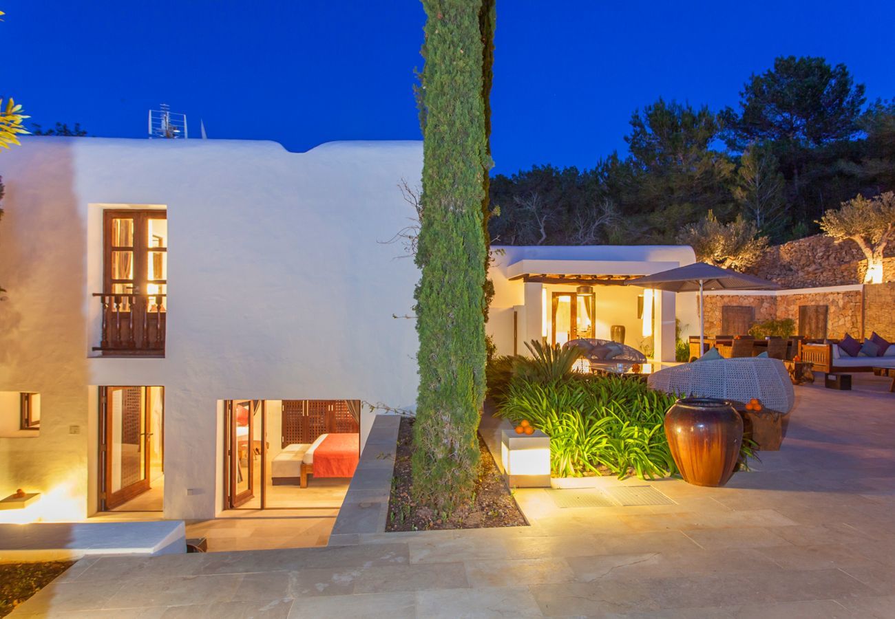 Villa in Sant Llorenç de Balafia - Besbiza, Villa 5StarsHome Ibiza