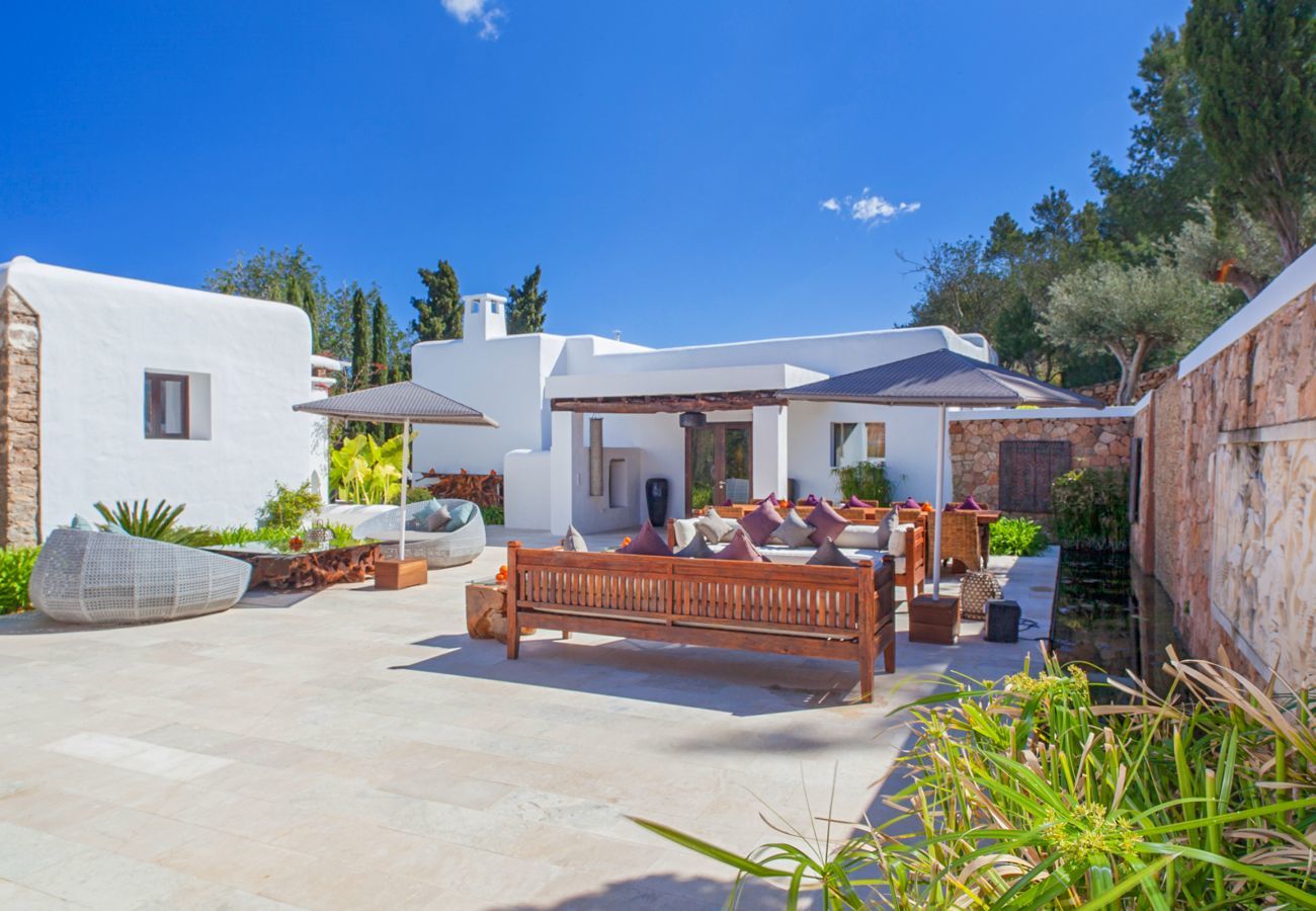 Villa in Sant Llorenç de Balafia - Besbiza, Villa 5StarsHome Ibiza