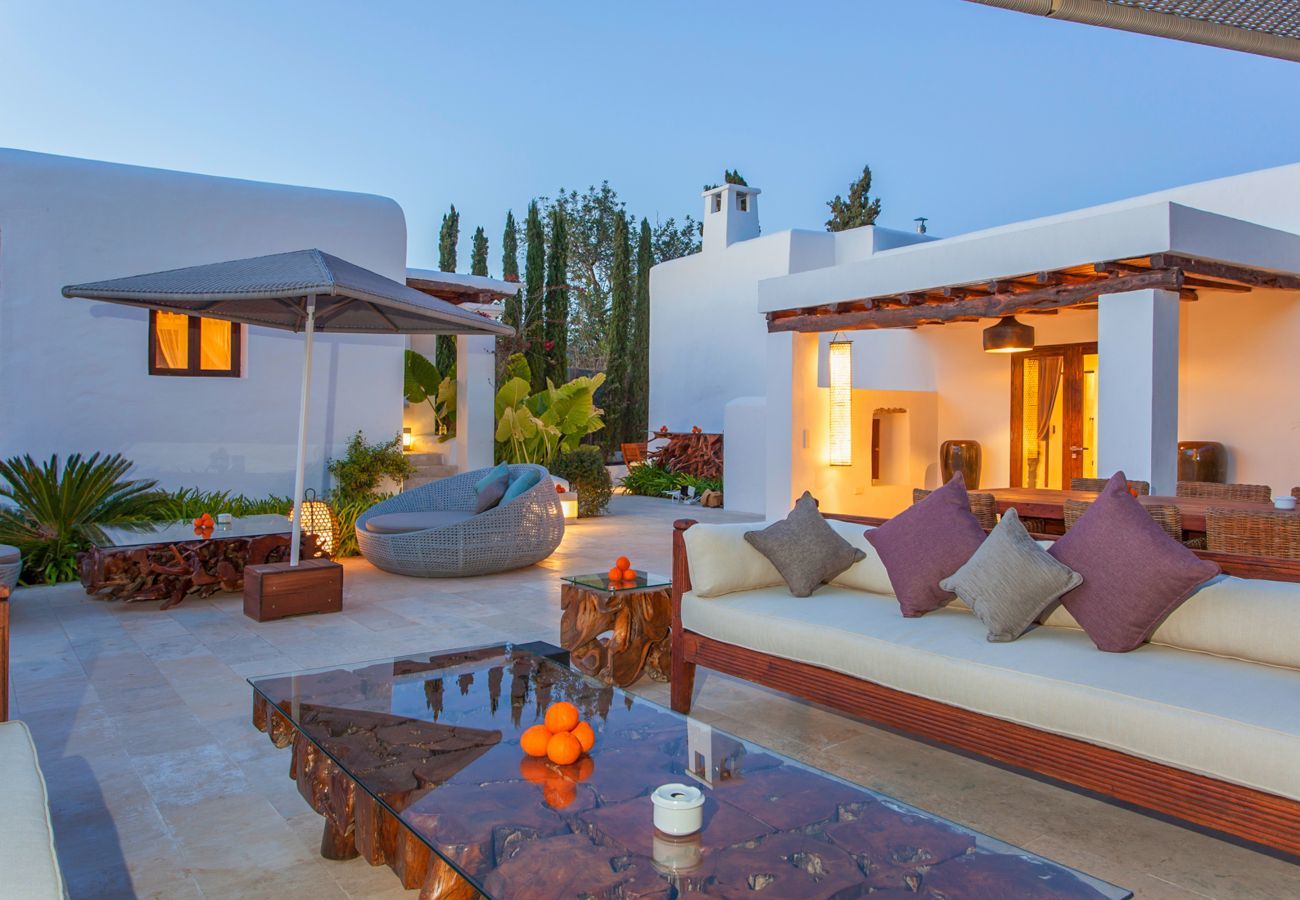 Villa in Sant Llorenç de Balafia - Besbiza, Villa 5StarsHome Ibiza