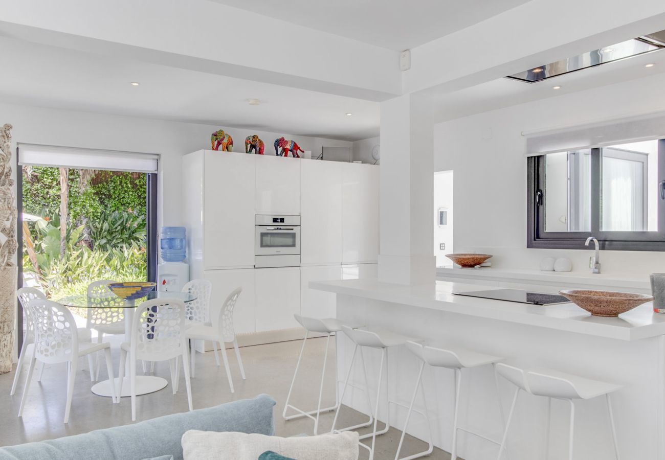 Villa in Sant Josep de Sa Talaia - Kharlotta, Villa 5StarsHome Ibiza