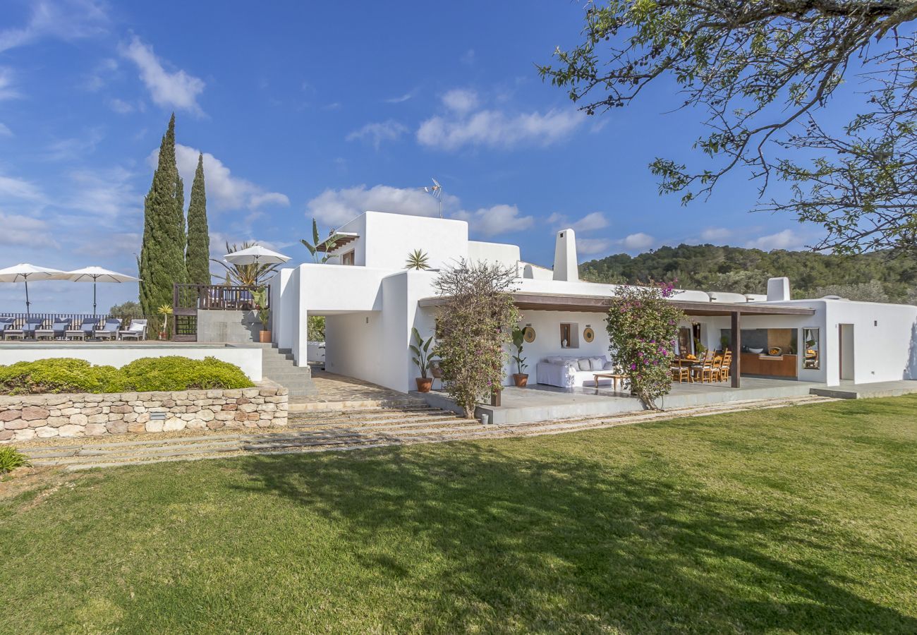 Villa in San Carlos/ Sant Carles de Peralta - Loeci, Villa 5StarsHome Ibiza