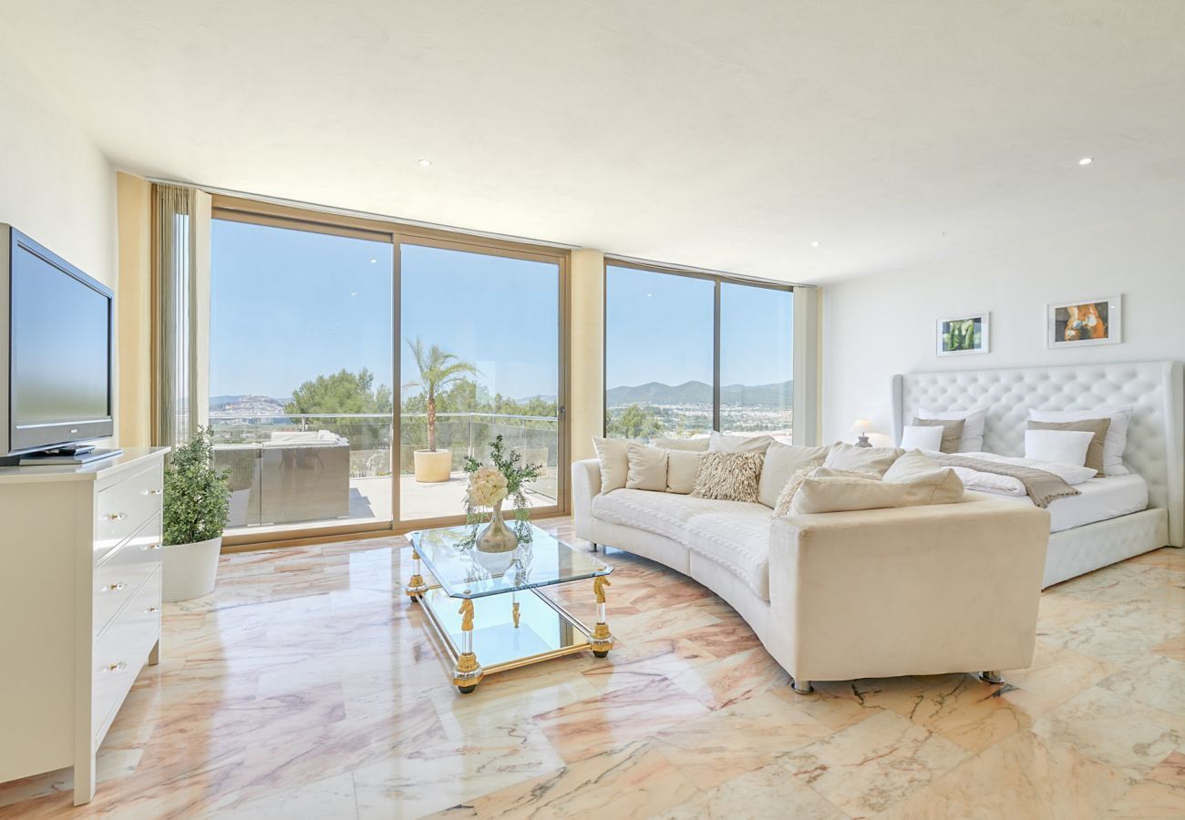 Villa in Santa Eulària des Riu - Yatrella, Villa 5StarsHome Ibiza